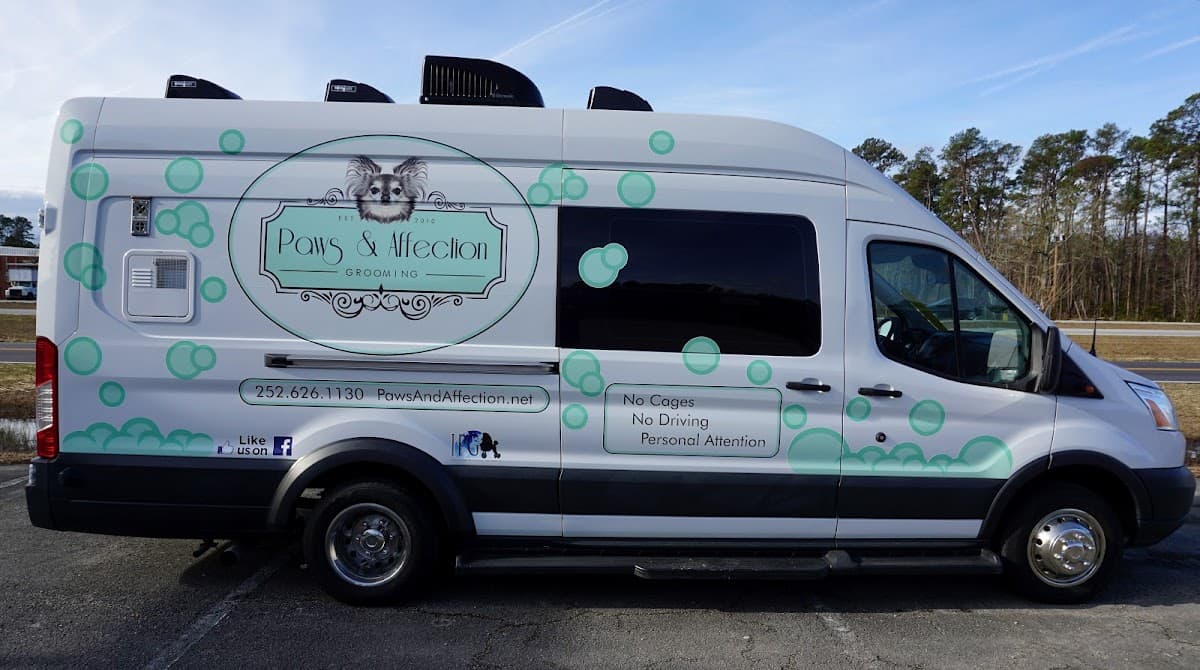 Paws and Affection Mobile Dog Grooming - Mobile dog grooming in New Bern, NORTH CAROLINA